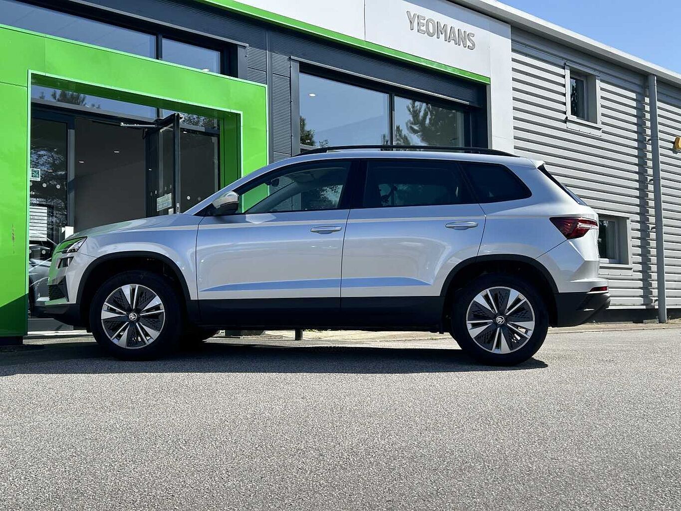 SKODA Karoq SUV 1.0 TSI (110ps) SE Drive