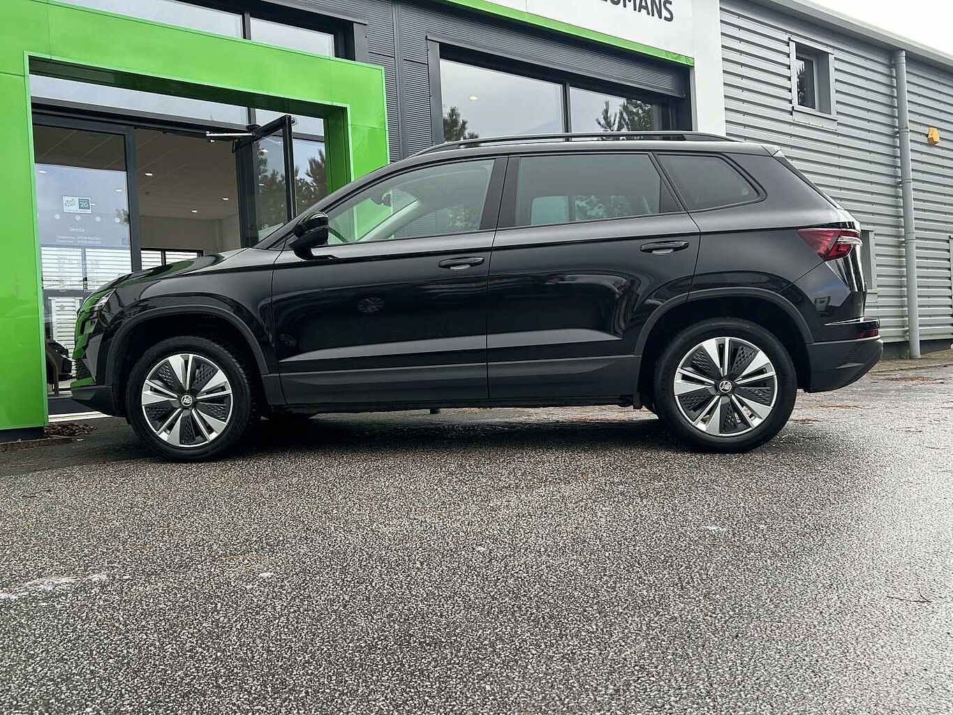 SKODA Karoq SUV 1.5 TSI (150ps) SE Drive ACT DSG