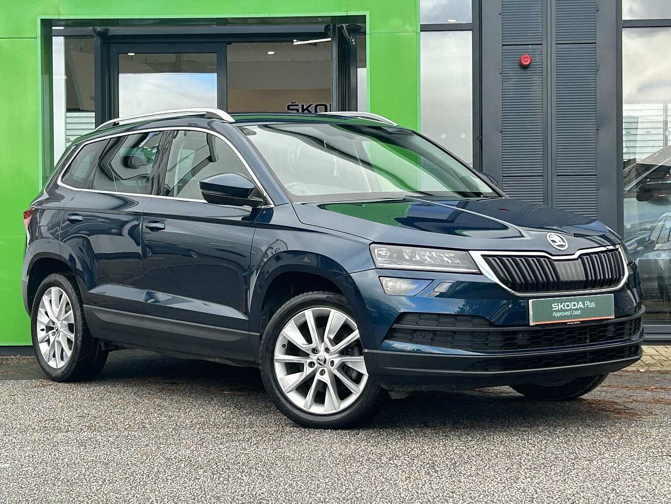 SKODA Karoq SUV 2.0TDI (150ps) SCR 4X4 SE L DSG *Less than 19,000 miles*