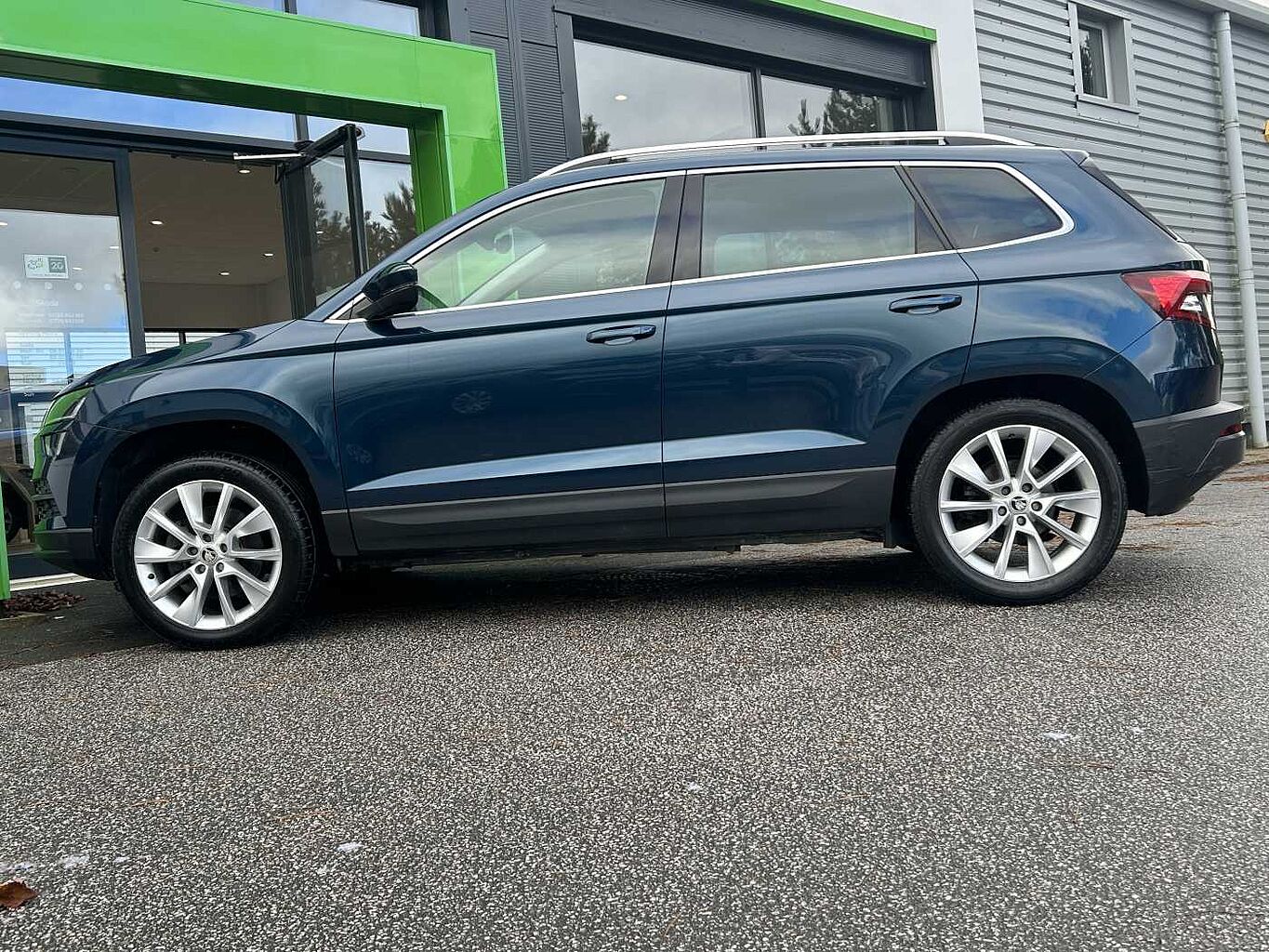 SKODA Karoq SUV 2.0TDI (150ps) SCR 4X4 SE L DSG *Less than 19,000 miles*